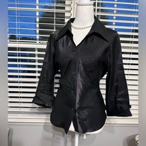 🛍️ Mandee shine black button down shirt 3/4 sleeve size Large great condition.